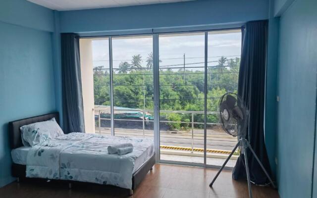 YYK Hostel 24H