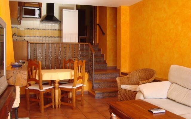 Apartamentos La Montaña