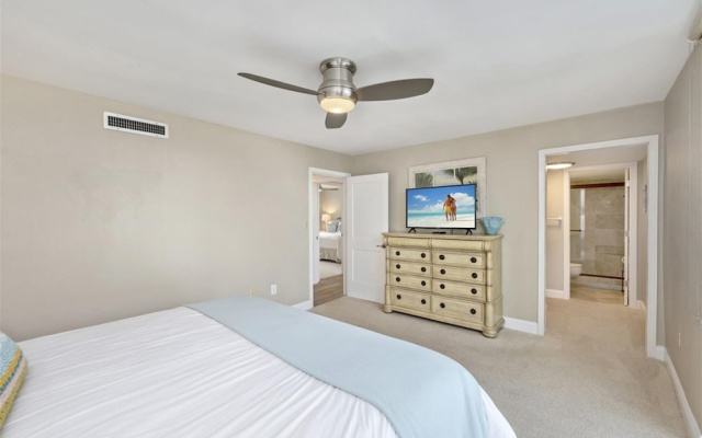Shoreline Towers 2071 3 Bedroom Condo