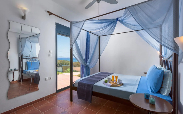 Cristelia Luxury Sea Front & Pool Villa