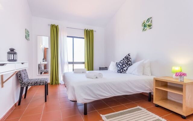 Vila Sta Teresinha Suites