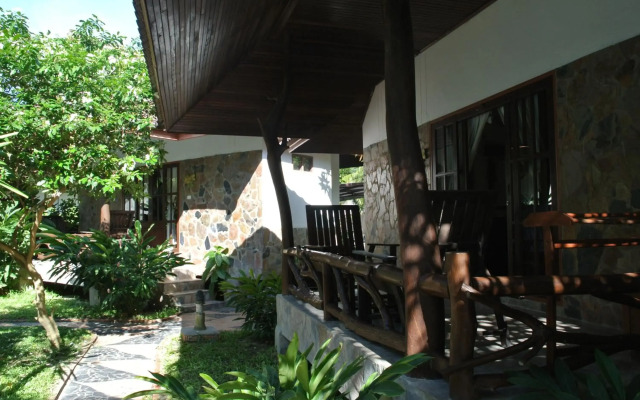Salad Beach Resort