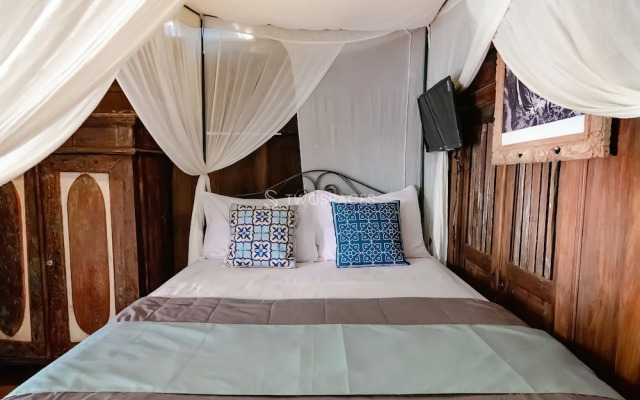 TwoSpaces Living at Kayu Beach Villa