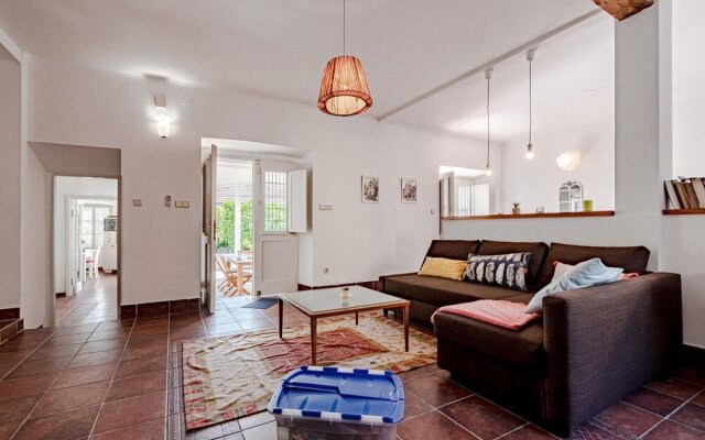 Beautiful Home in Vela Luka With Wifi and 3 Bedrooms