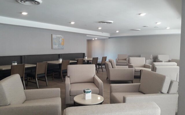 Days Inn Louisville Central University & Expo Center