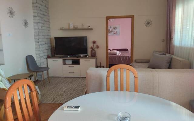 Kostrena Apartment Maja