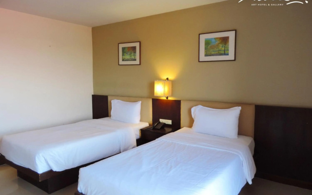 Naris Art Hotel