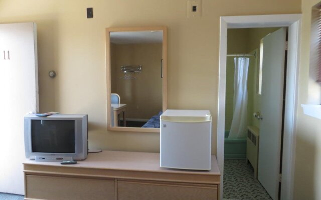 Riverview Motel
