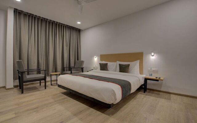 OYO Townhouse 114 Eureka Grand