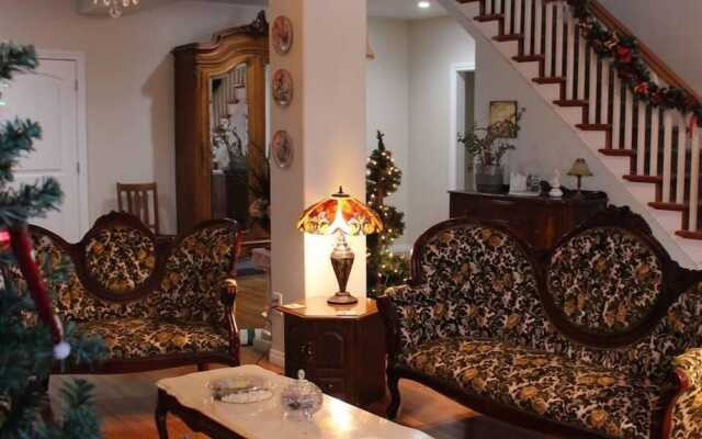 Honeycomb Bed & Breakfast
