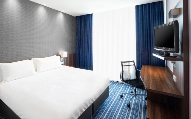 Holiday Inn Express Rotterdam - Central Station by IHG