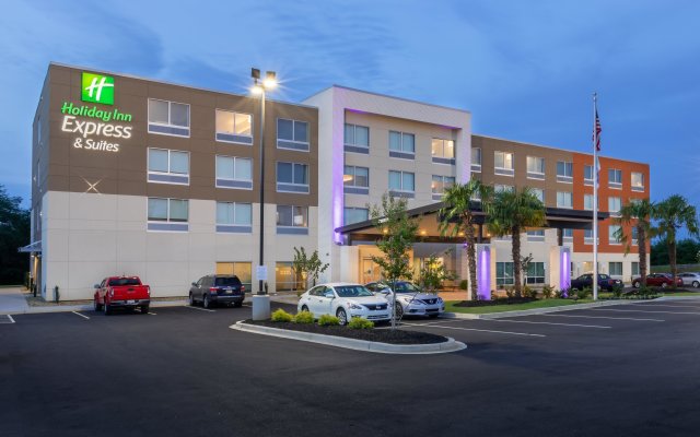 Holiday Inn Express & Suites Greenville S- Piedmont, an IHG Hotel