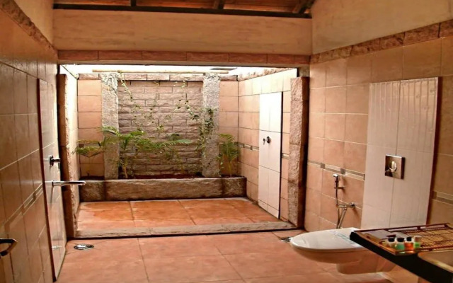 Kadambavanam Ethnic Village Resort