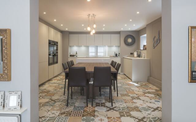 Heart of Hampstead Retreat