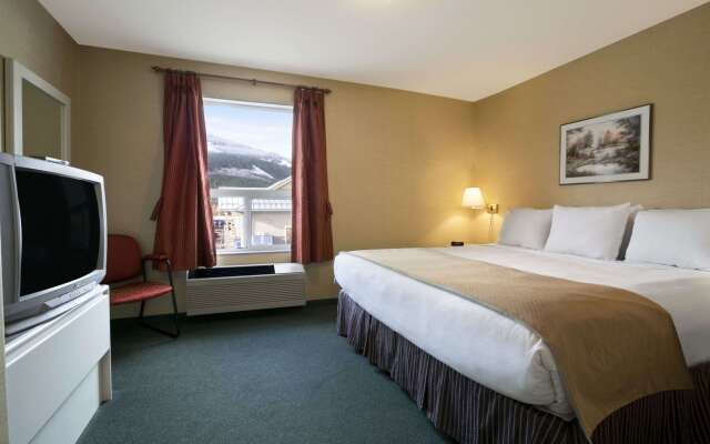 Super 8 by Wyndham Revelstoke BC