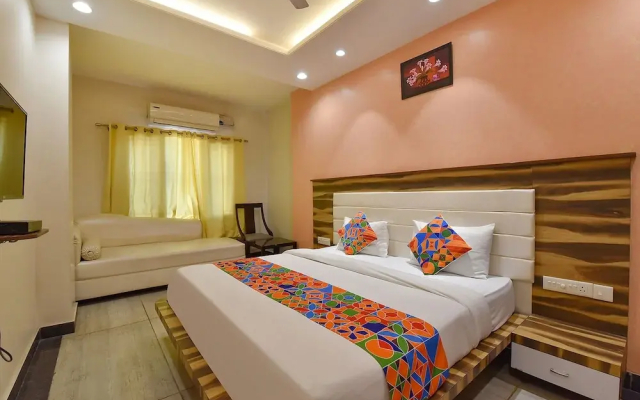 Fabhotel Wind Palace
