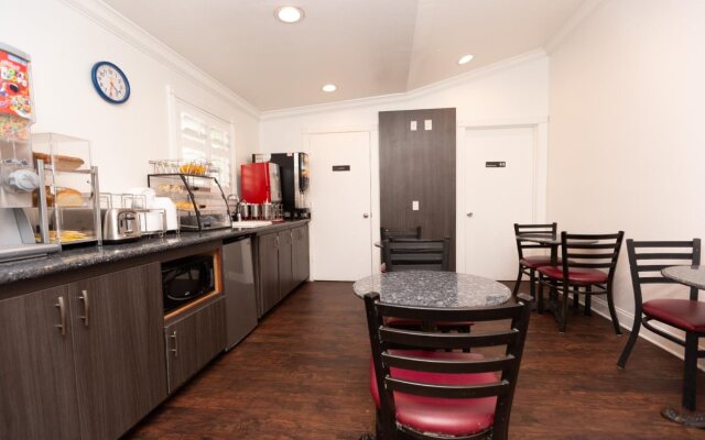 SureStay Hotel by Best Western Seaside Monterey