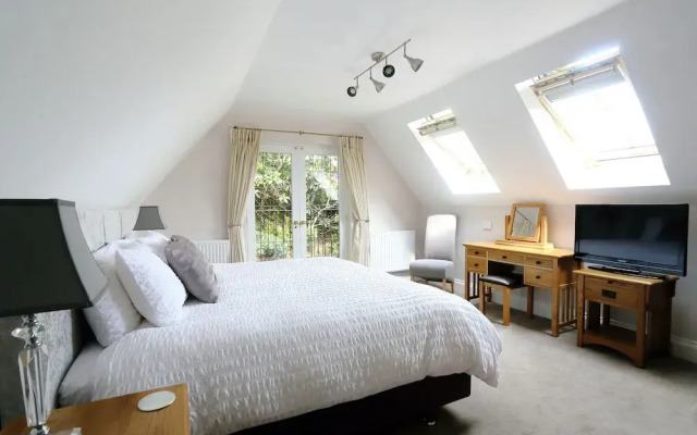Arden House - Turret Penthouse