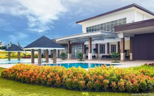 Wind Residences by SMCo