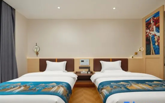 Urba Hotel (Shambhala Ethnic Unity Theme Park Branch) – Guest Rooms – Shangri-La