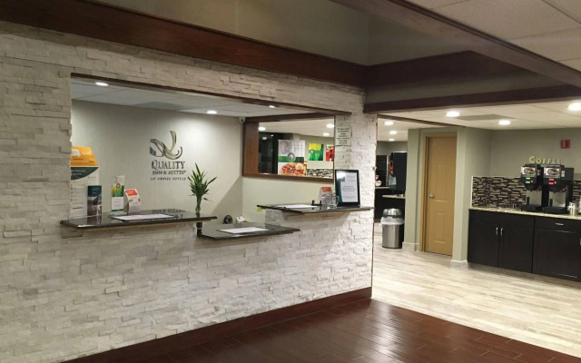 Quality Inn & Suites Winfield