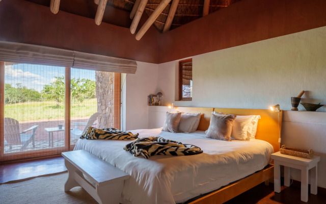 Zebras Crossing Lodge