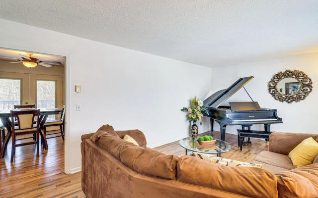 Peaceful Trenton Home w/ Patio Near Hiking!