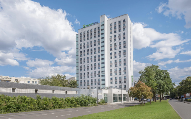 Premier Inn Cologne City Sud Hotel