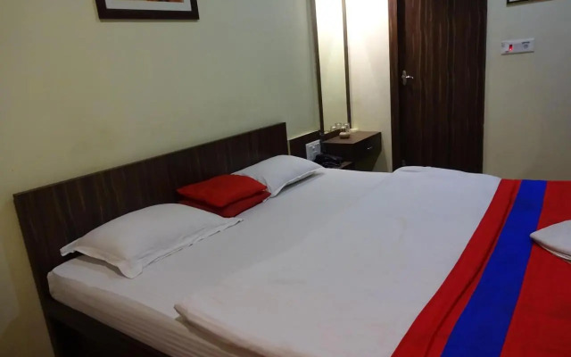 OYO Rooms Sealdah Near Entally Market