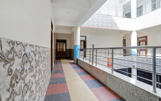 Hotel Pratap Plaza by OYO Rooms