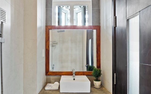 The Happy House Hotel & Apartment