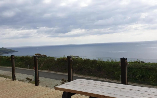 Whitsand Bay Chalet