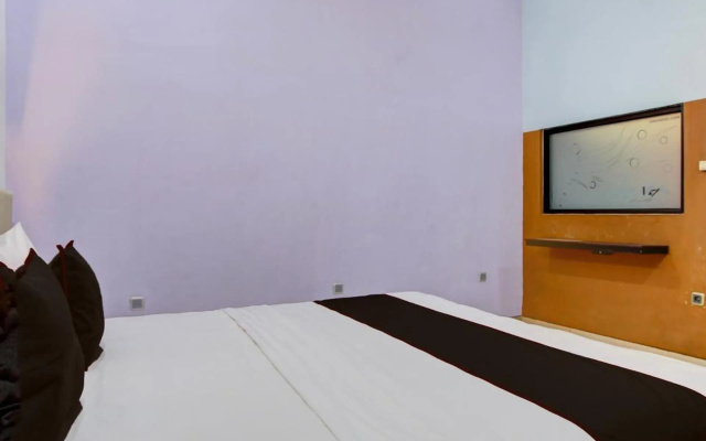 Hotel O Solo near RS JIH Solo formerly Azifa Inn – Guest Rooms – Surakarta