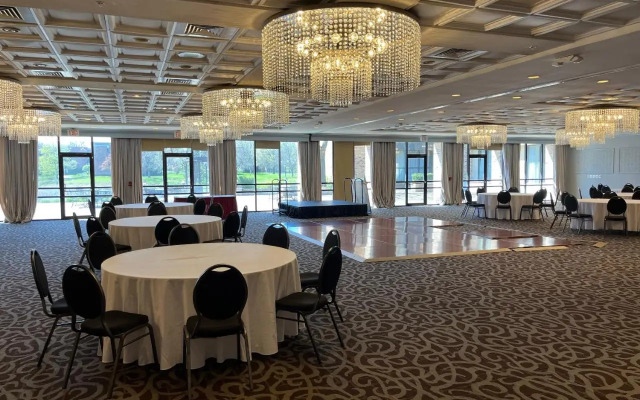 BEST WESTERN PLUS Schaumburg Hotel