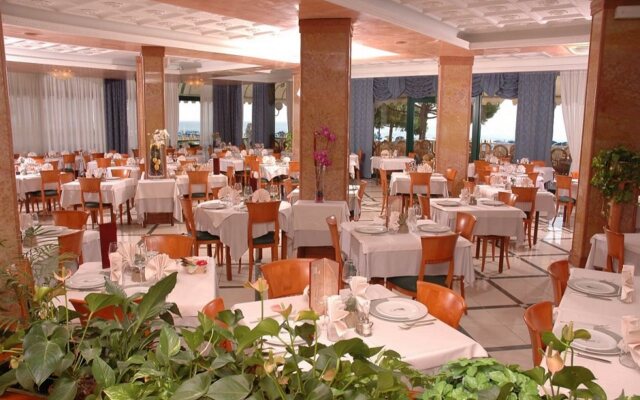 Hotel Carlton