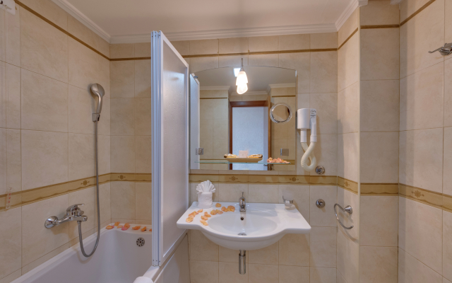 Mediteran Hotel & Resort