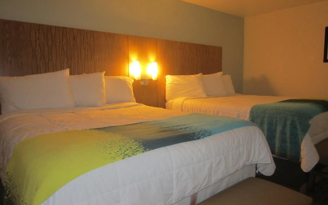PB Surf Beachside Inn
