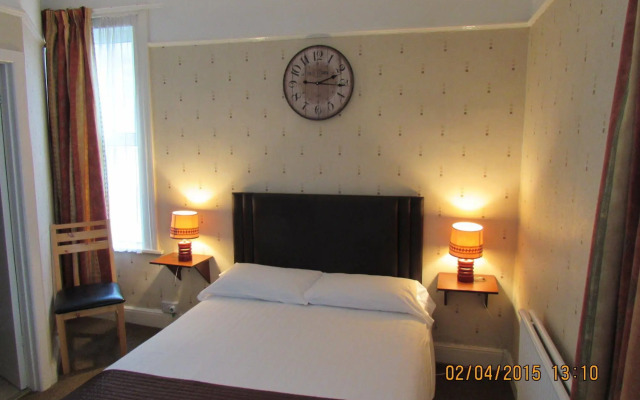 The Royal Clarence Hotel