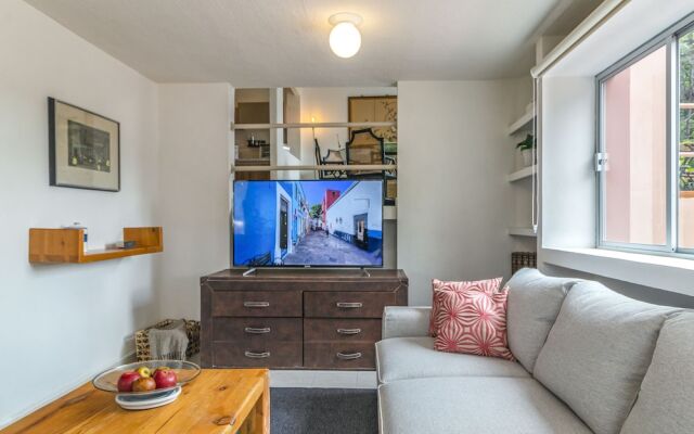 Casa Rosa by Domi Housing