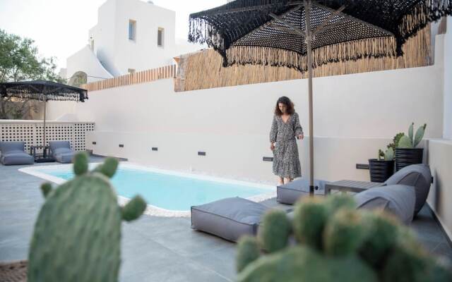 Aidani Luxurious Rooms