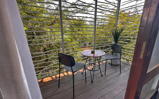 Monsoon Boutique Hotel