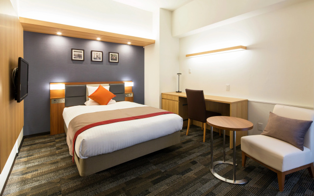 Floral Higashishinsaibashi Hotel – Guest Rooms – Osaka