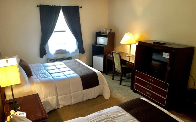 Bicentennial Inn
