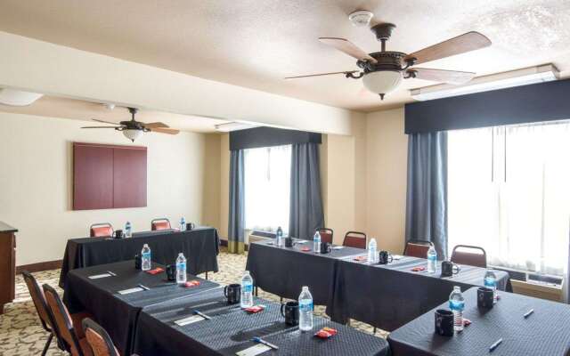 Comfort Inn & Suites Mansfield