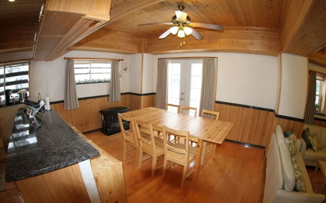 Hakuba Powder Cottages