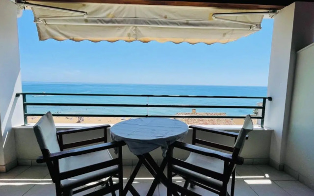 Glyfada beach two floors apartment 2-3 people