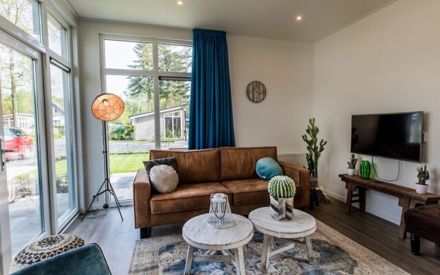 Luxurious Chalet with Dishwasher, 5 Km. From Valkenburg