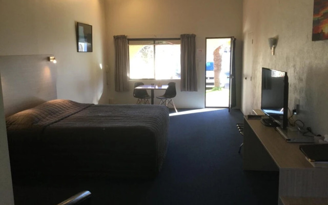 Captains Quarters Motor Inn