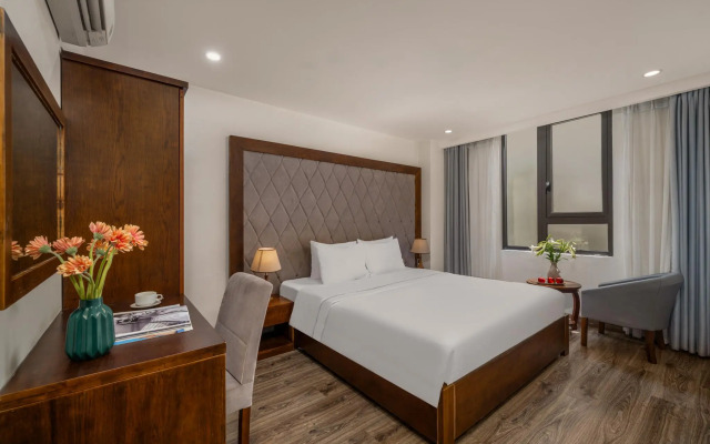 Royal Charm Hotel