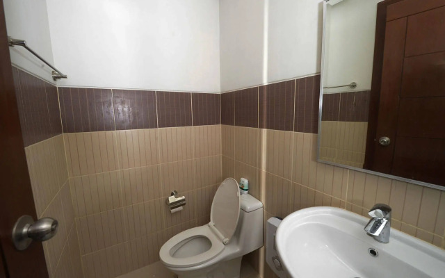 Mactan Seaside Apartments